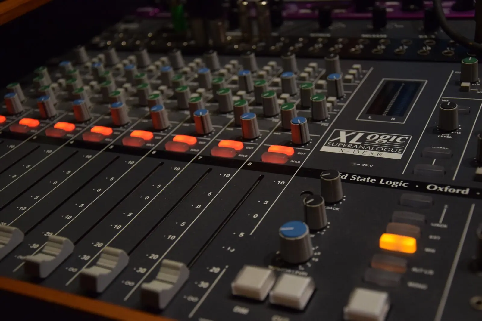Consola de estudio: creación de obra